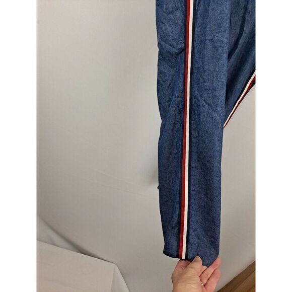 Old Navy Ladies Maternity Pixie Pants NWT.   Medium Blue Denim, Size 16. - Picture 4 of 12